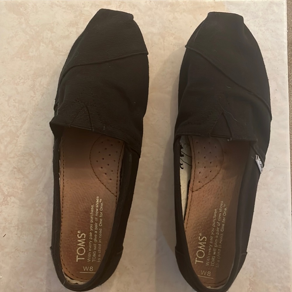 Tom’s Slip-ons